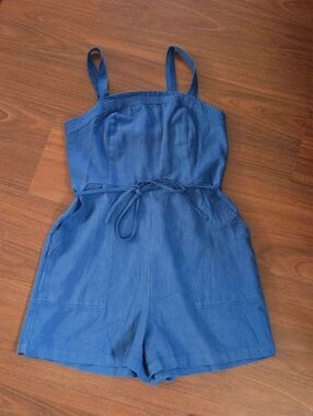 Sleeveless Waist-Defined Linen-Blend Utility Romper -- 3.5-inch inseam